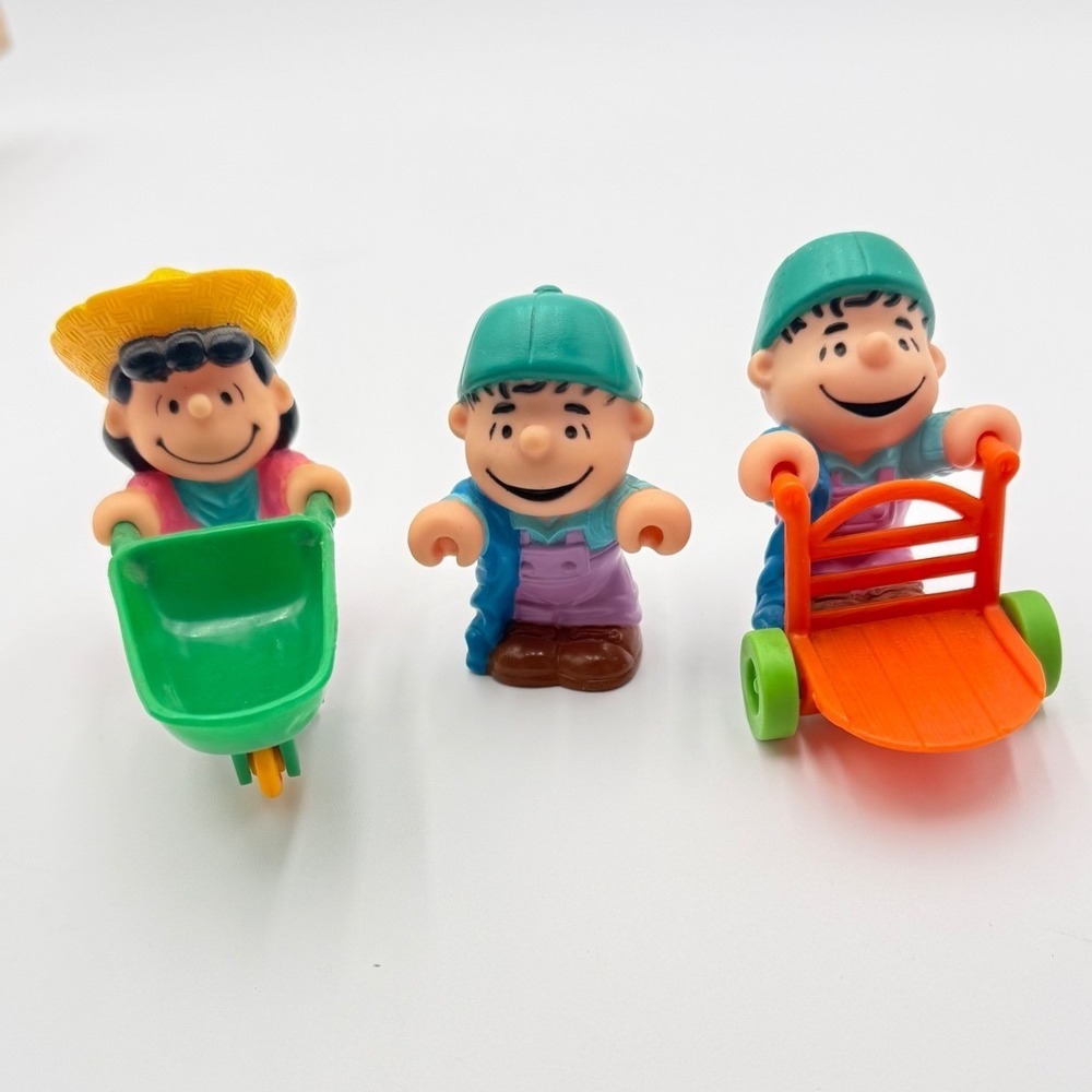 McDonald's 1989 Peanuts Happy Meal Toys Lucy Linus Garden Farm Vintage Lot